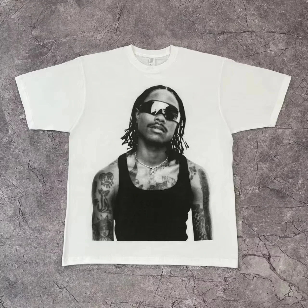 Icon Graphic Tee 'Sade'